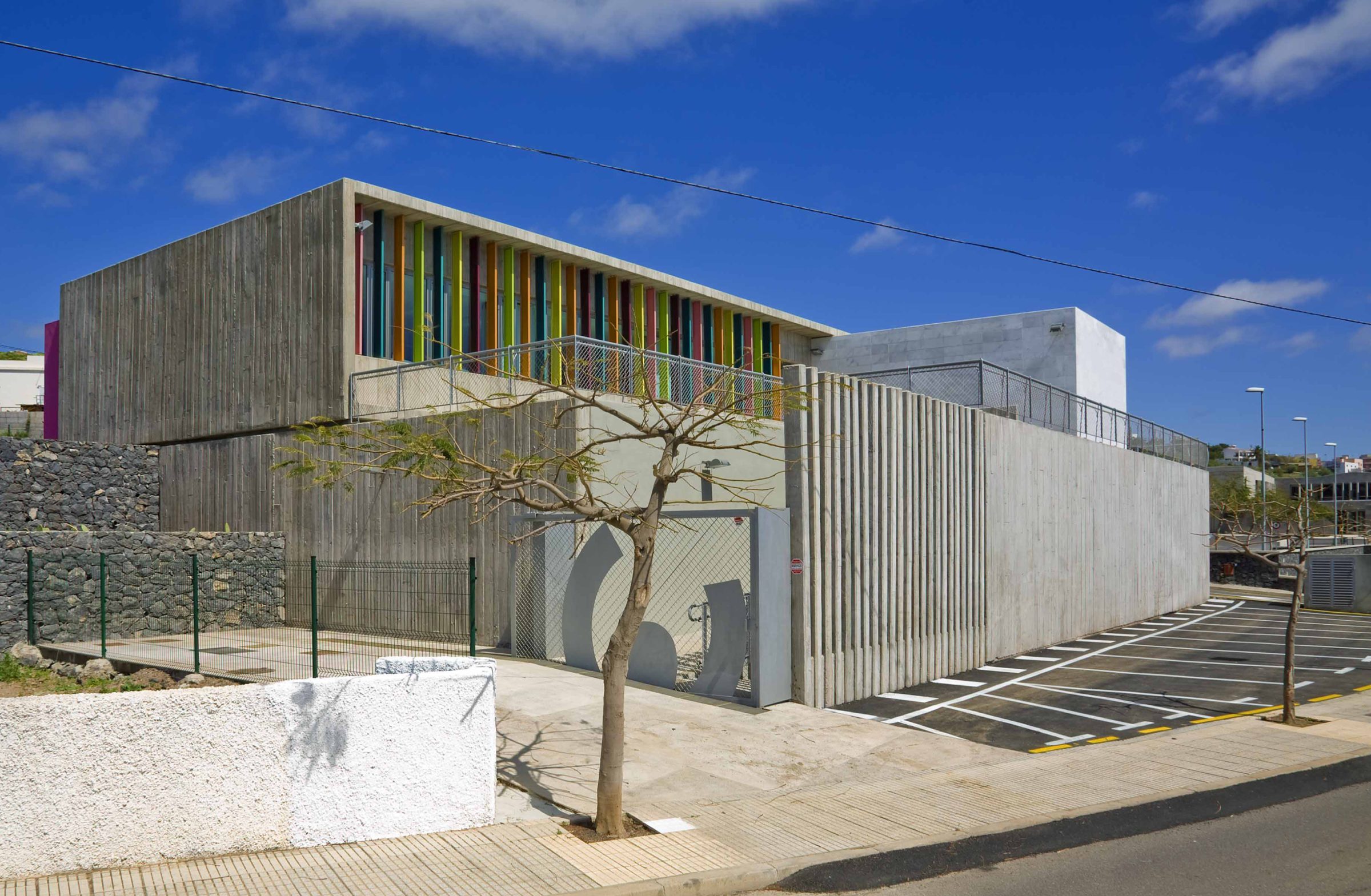 Casa de la Juventud y Teatro — imagen 3, público y cultural en El Rosario, Tenerife · VDP Arquitectos