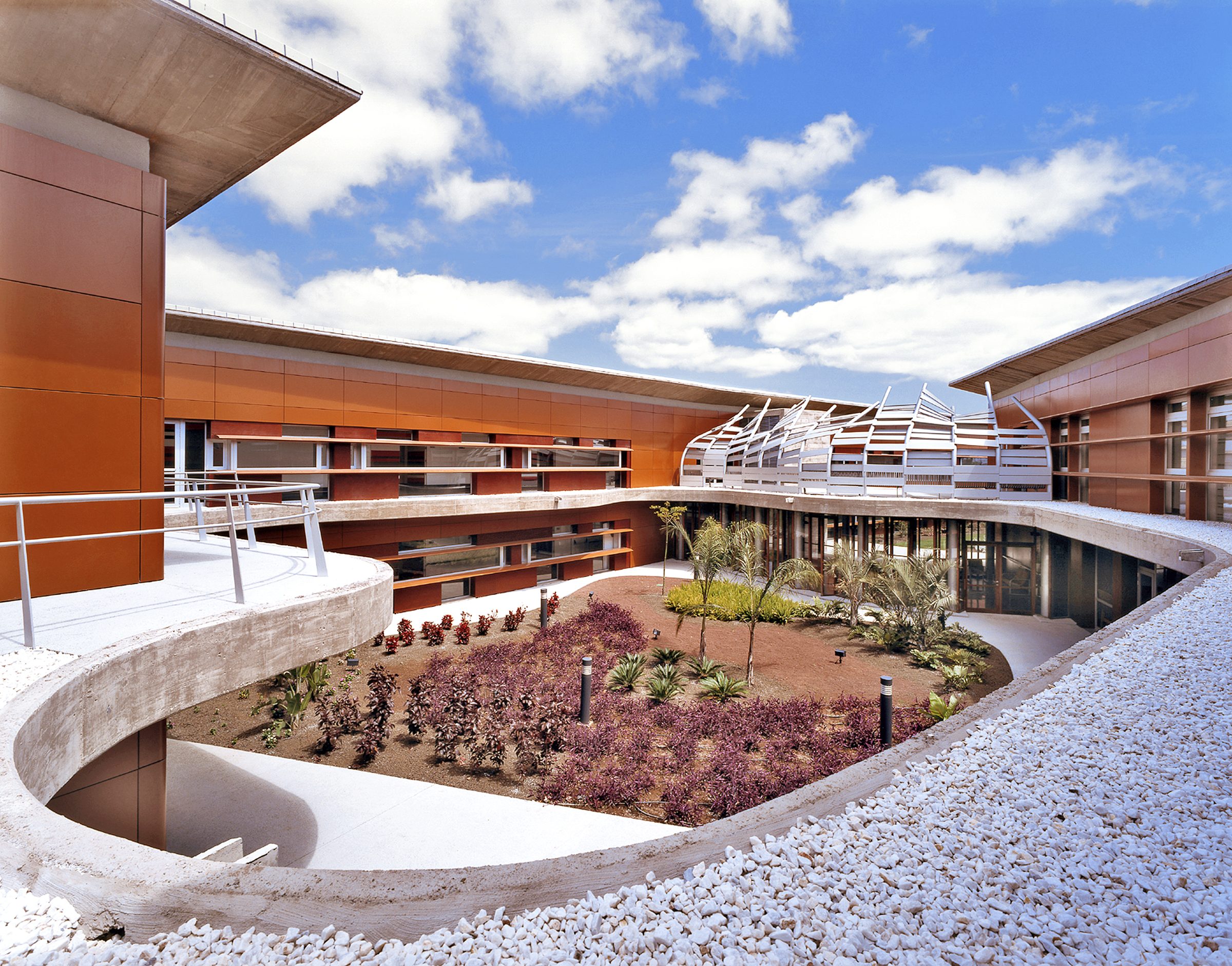 Hospital Nuestra Señora de Los Dolores — imagen 2, sanitarios en Los Andenes, La Laguna, Tenerife · VDP Arquitectos