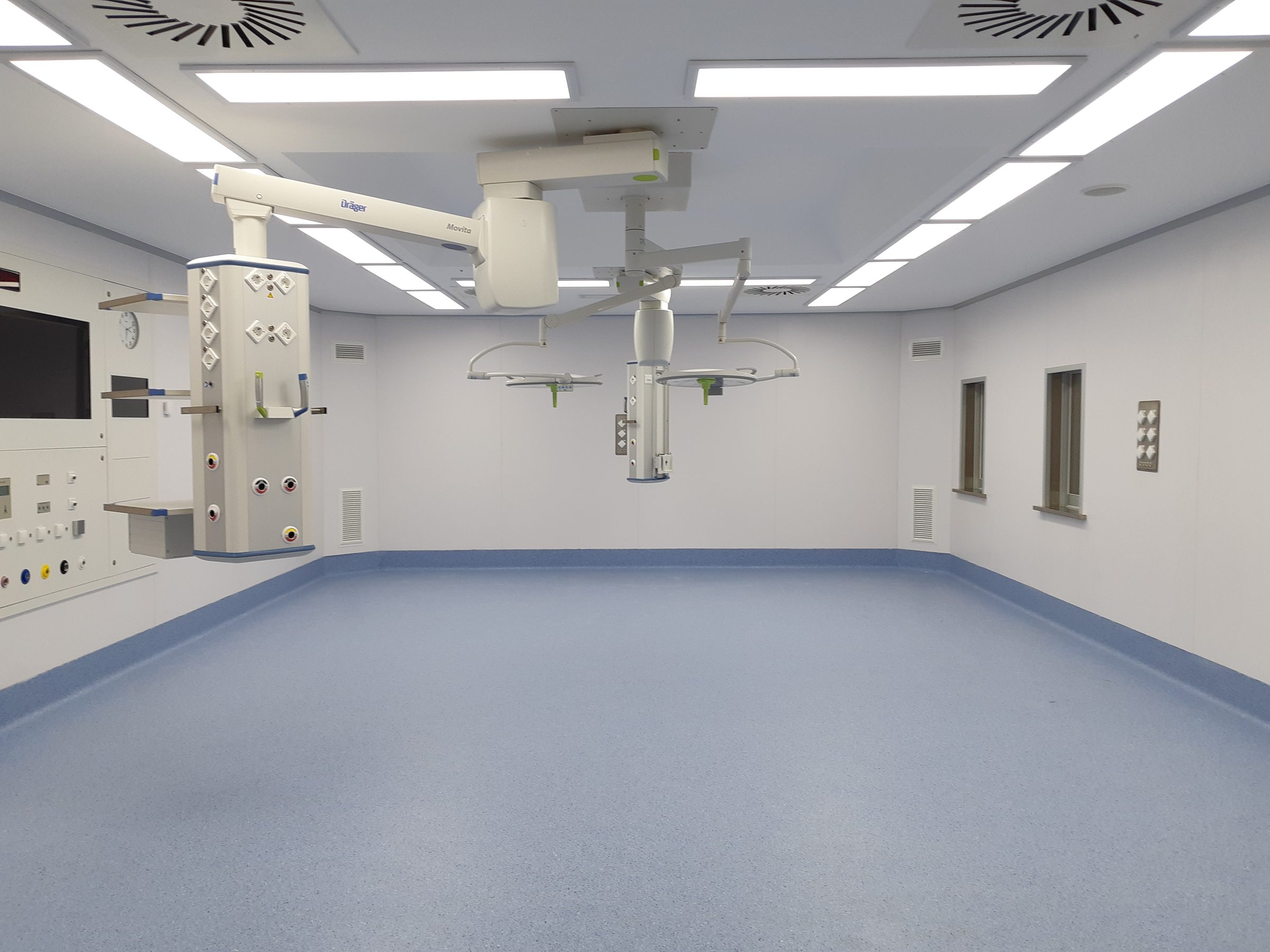 Unidad de Cirugía Mayor Ambulatoria del Hospital del Norte de Tenerife — sanitarios en Icod de los Vinos, Tenerife · VDP Arquitectos