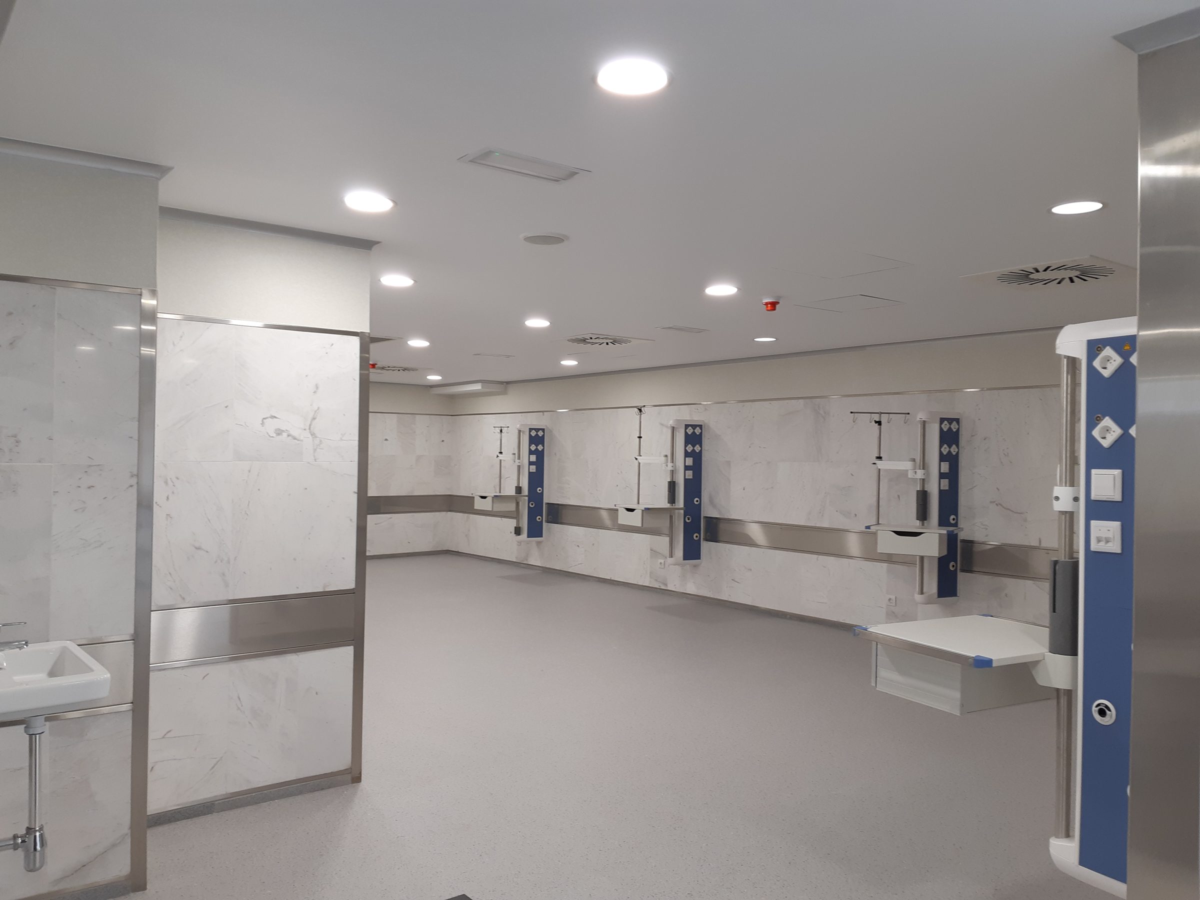 Unidad de Cirugía Mayor Ambulatoria del Hospital del Norte de Tenerife — imagen 5, sanitarios en Icod de los Vinos, Tenerife · VDP Arquitectos