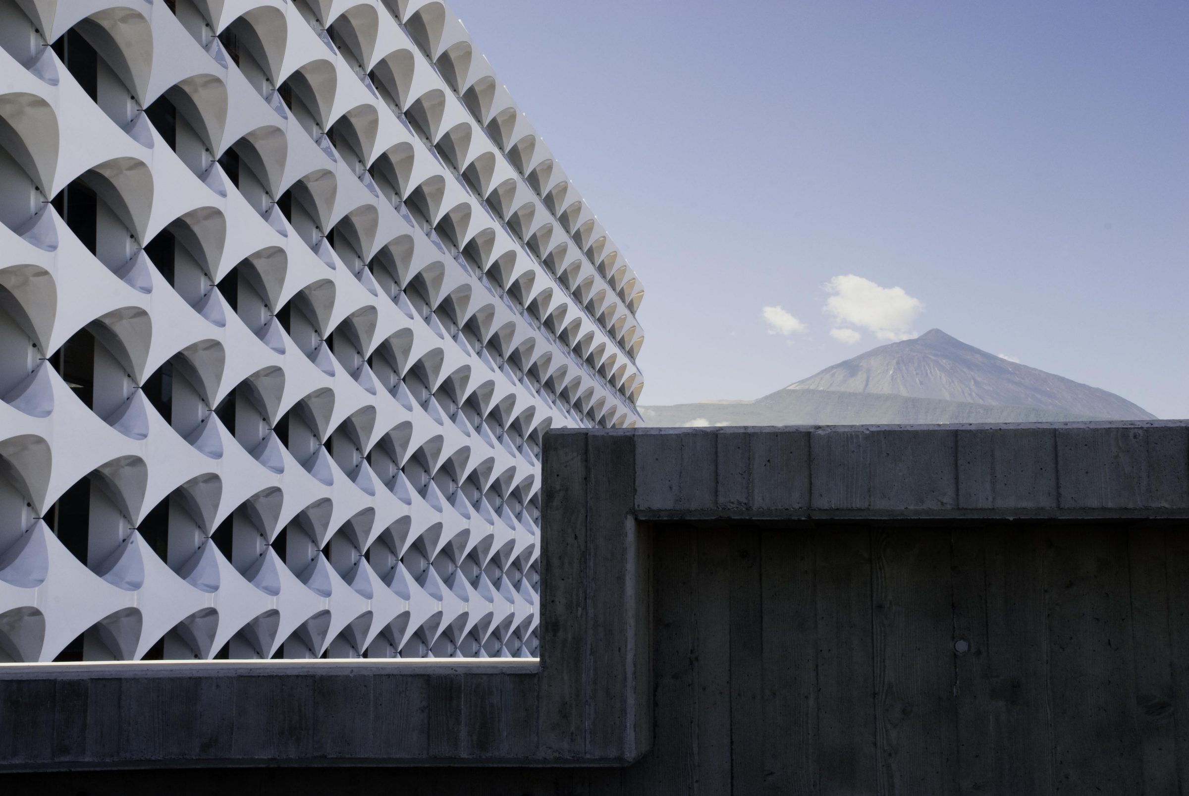 Piscina Cubierta Polivalente — imagen 1, deportivo en Santa Ursula, Tenerife · VDP Arquitectos