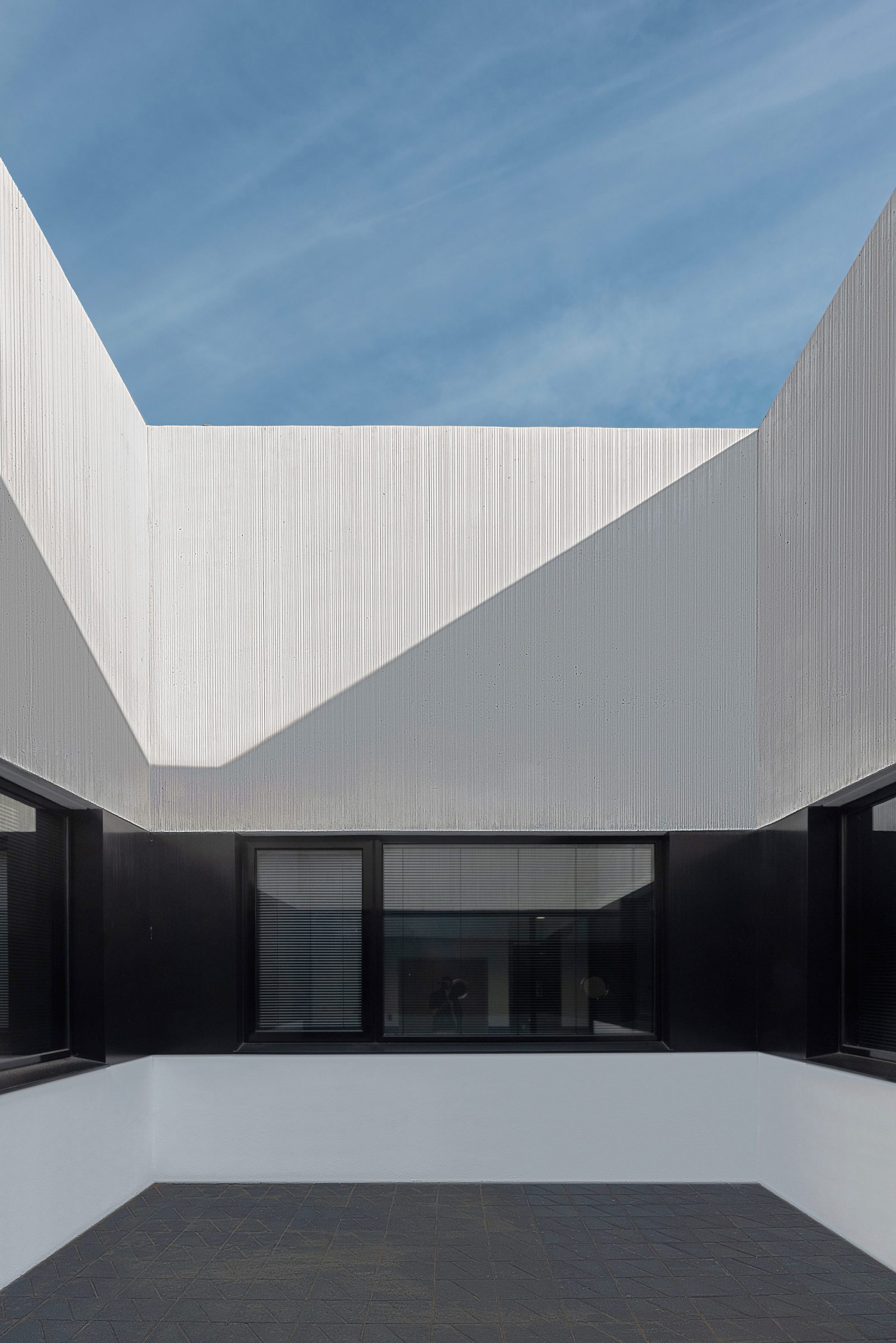 Instituto de Tecnologías Biomédicas en el Campus de Ciencias de la Salud. FASE 1 — imagen 9, sanitarios en La Laguna, Tenerife · VDP Arquitectos